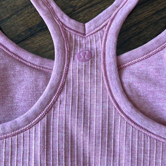 Lululemon tank top with build in bra size 2 - Picture 2 of 5
